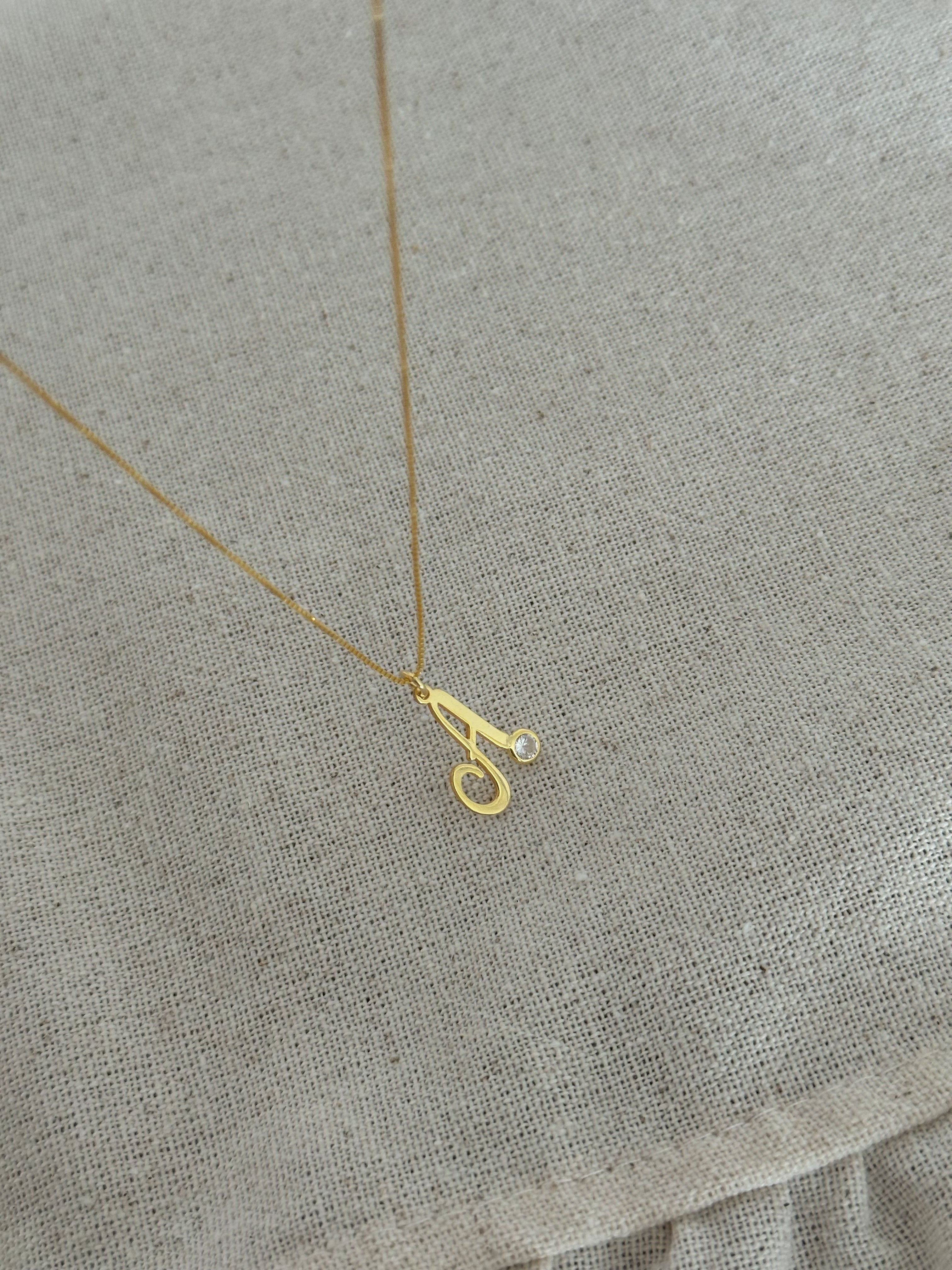 925 | Taş Detaylı Harf Kolye