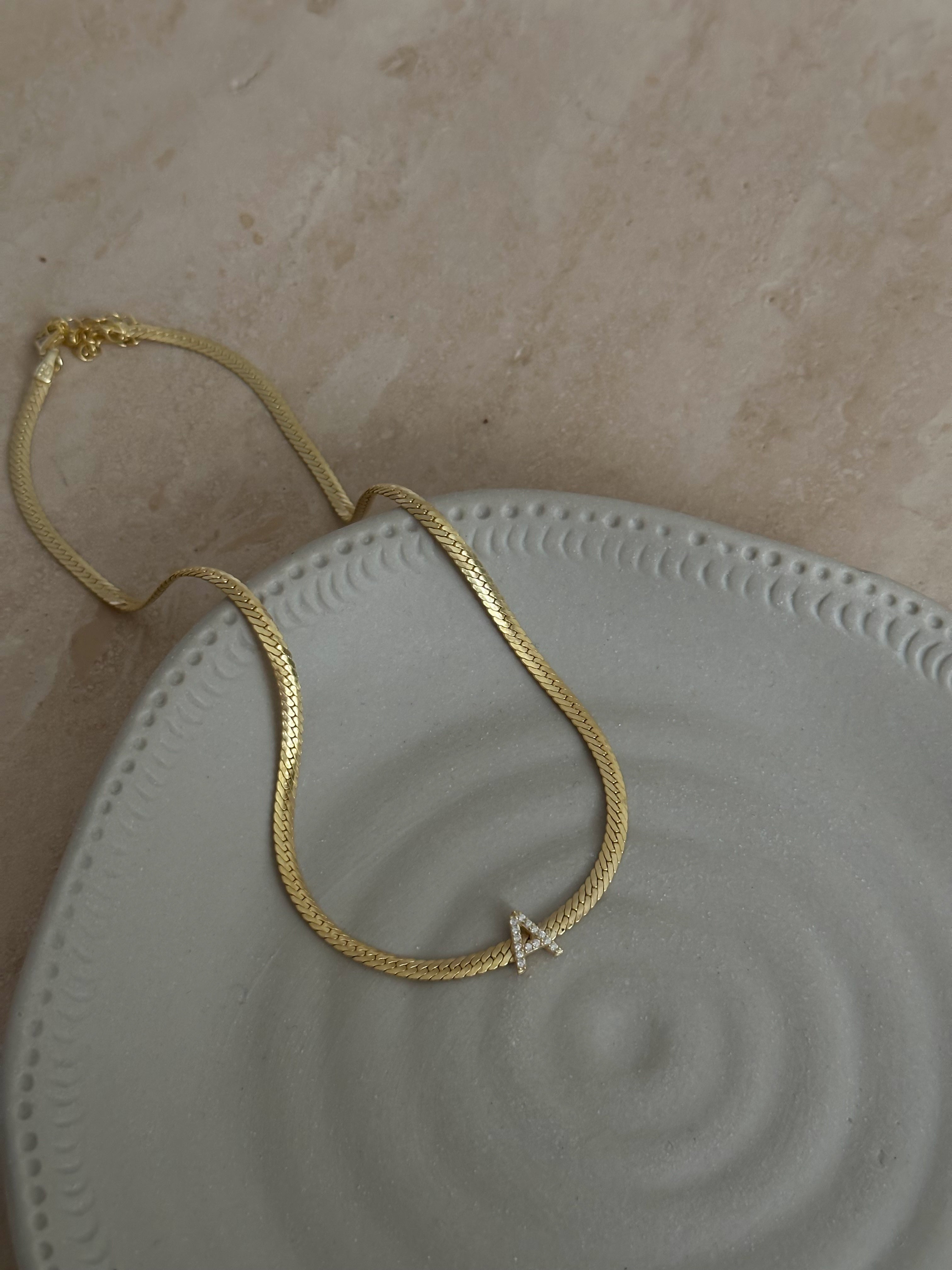 925 | Balıksırtı Zincirde Harf Kolye