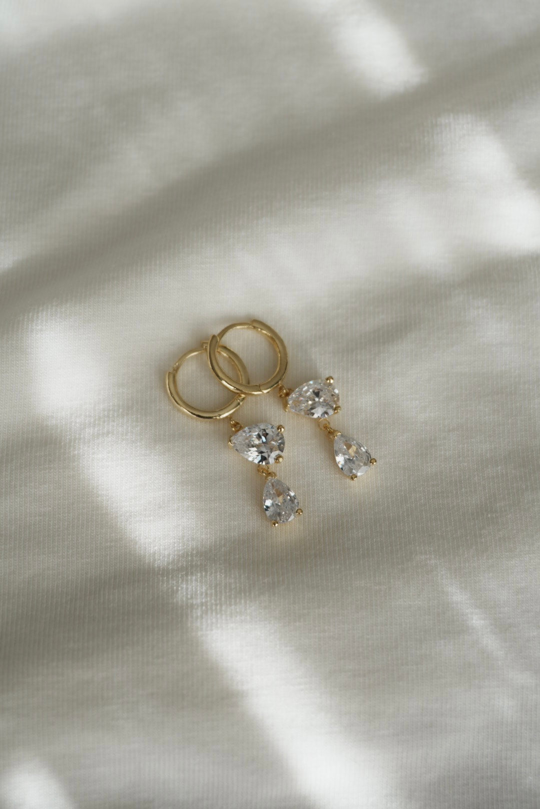 925 | Damla Taşlı Sarkıt Küpe