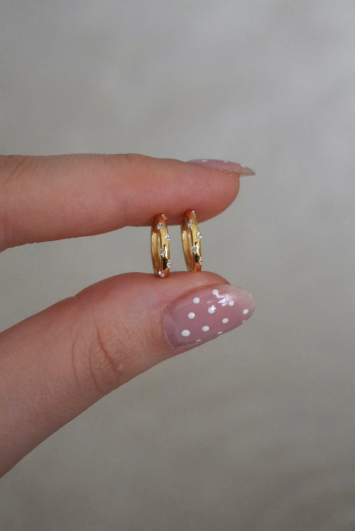 925 | Minimal Taşlı Halka Küpe