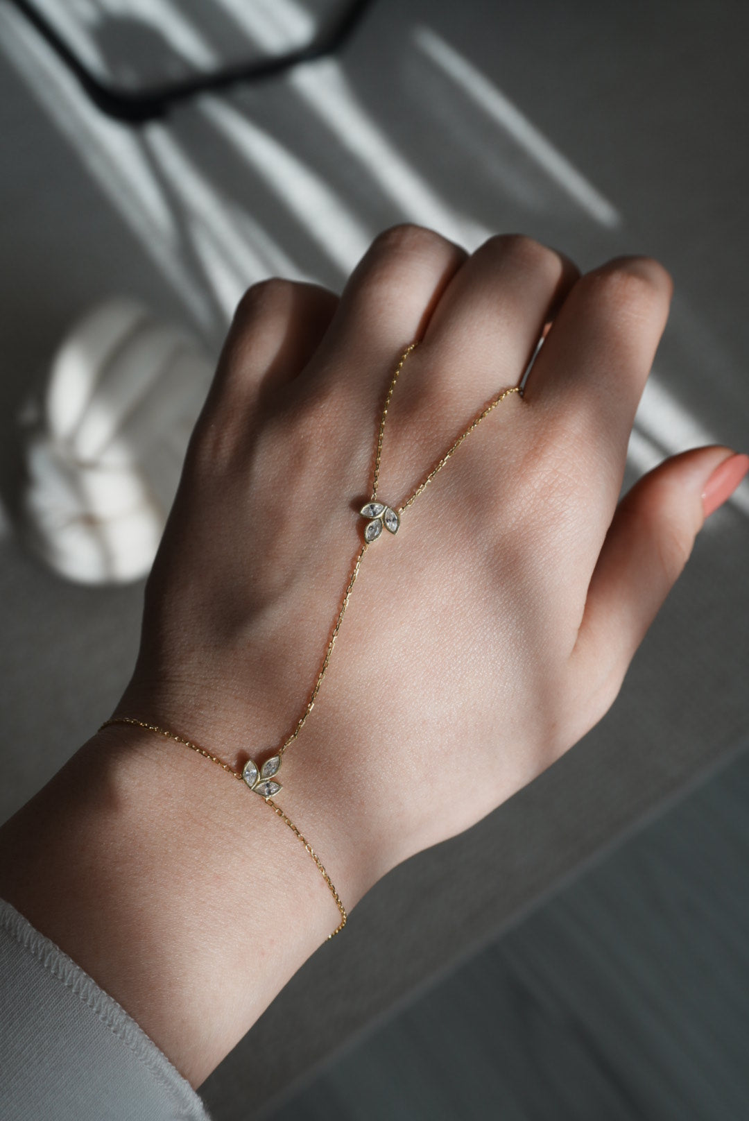 925 | Taşlı Lotus Şahmeran