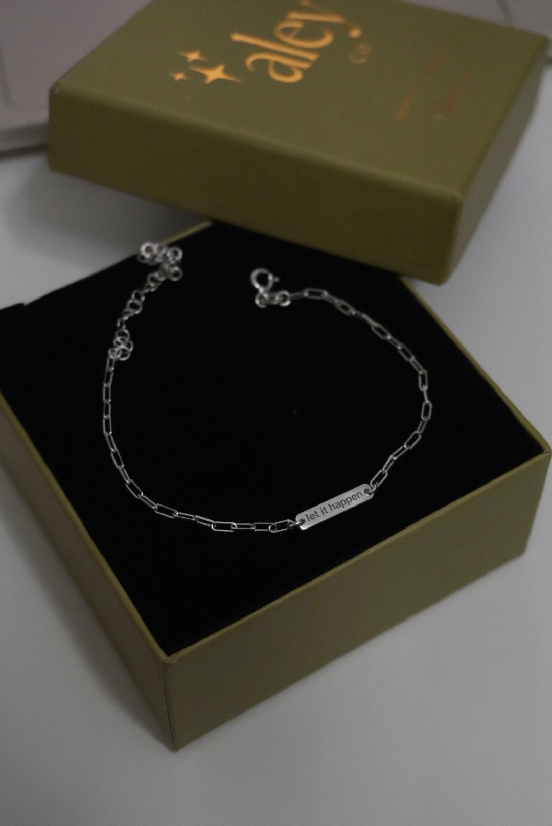 925 | Minimal Plakalı İsim Bileklik