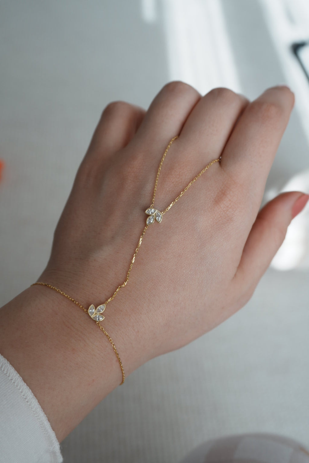 925 | Taşlı Lotus Şahmeran