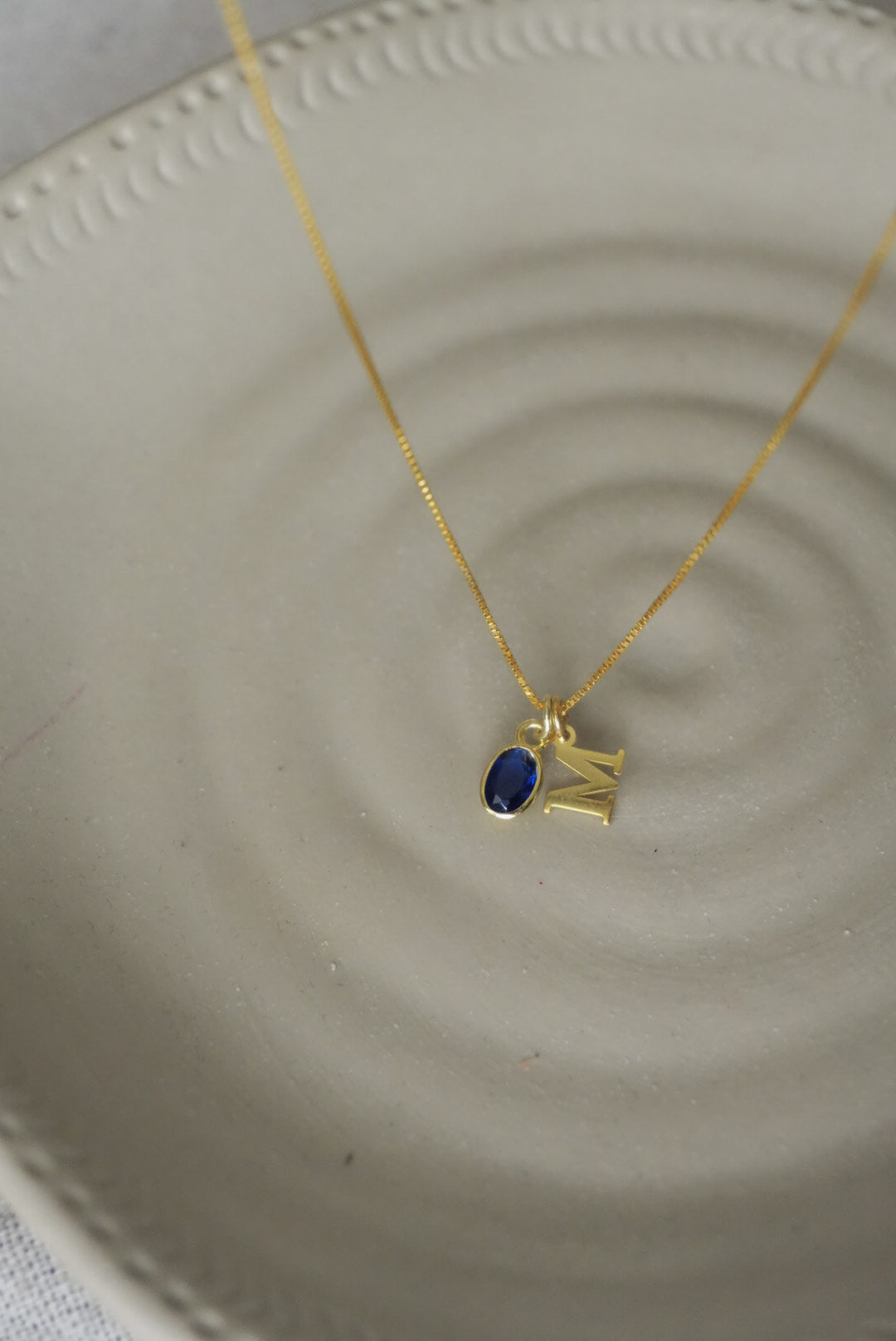 925 | Doğum Ayı Taşlı Minimal Harf Kolye
