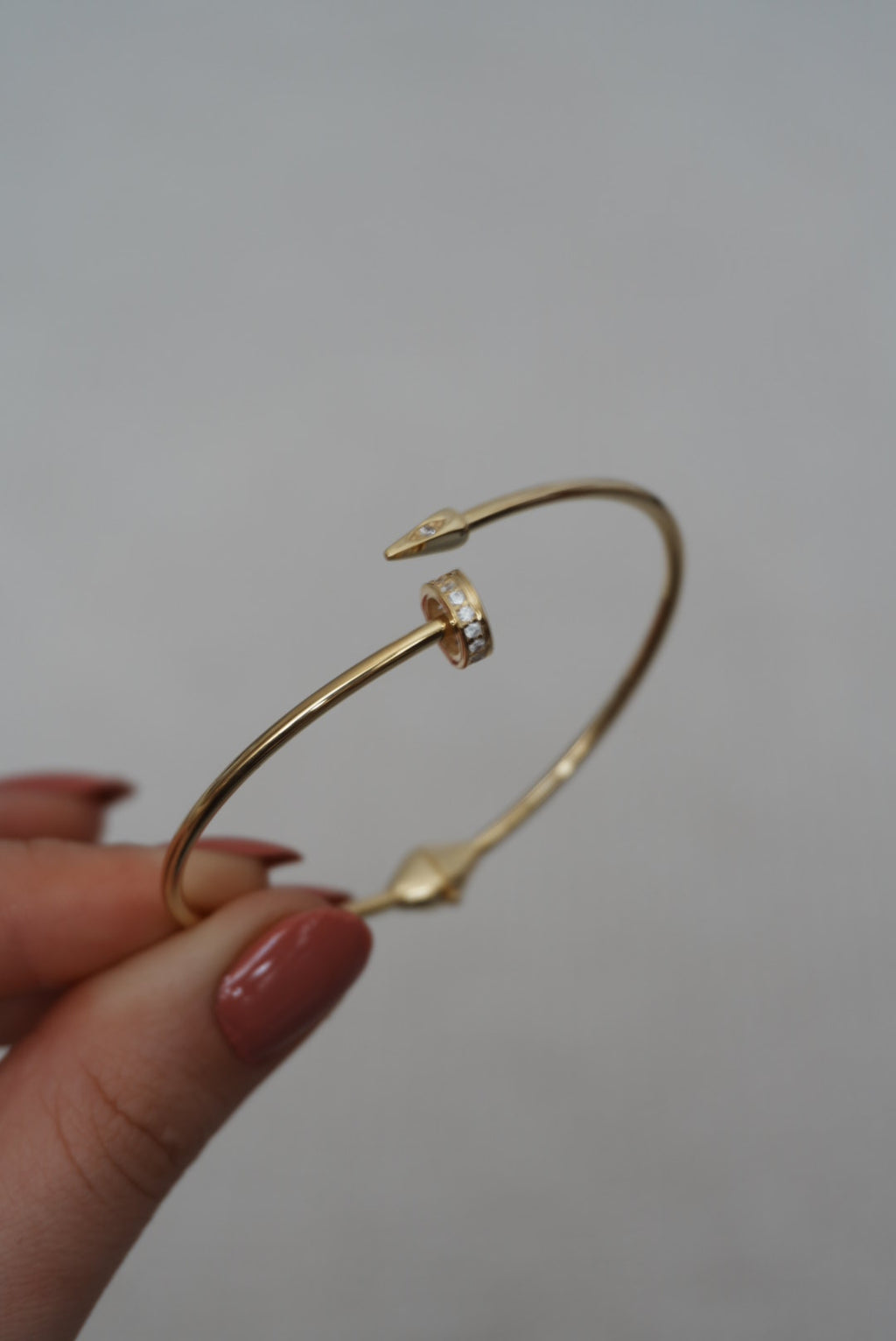 925 | Taşlı Çivi Kelepçe