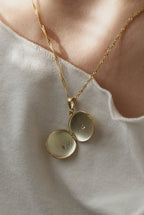 925 | Kapaklı Arı Madalyon Kolye