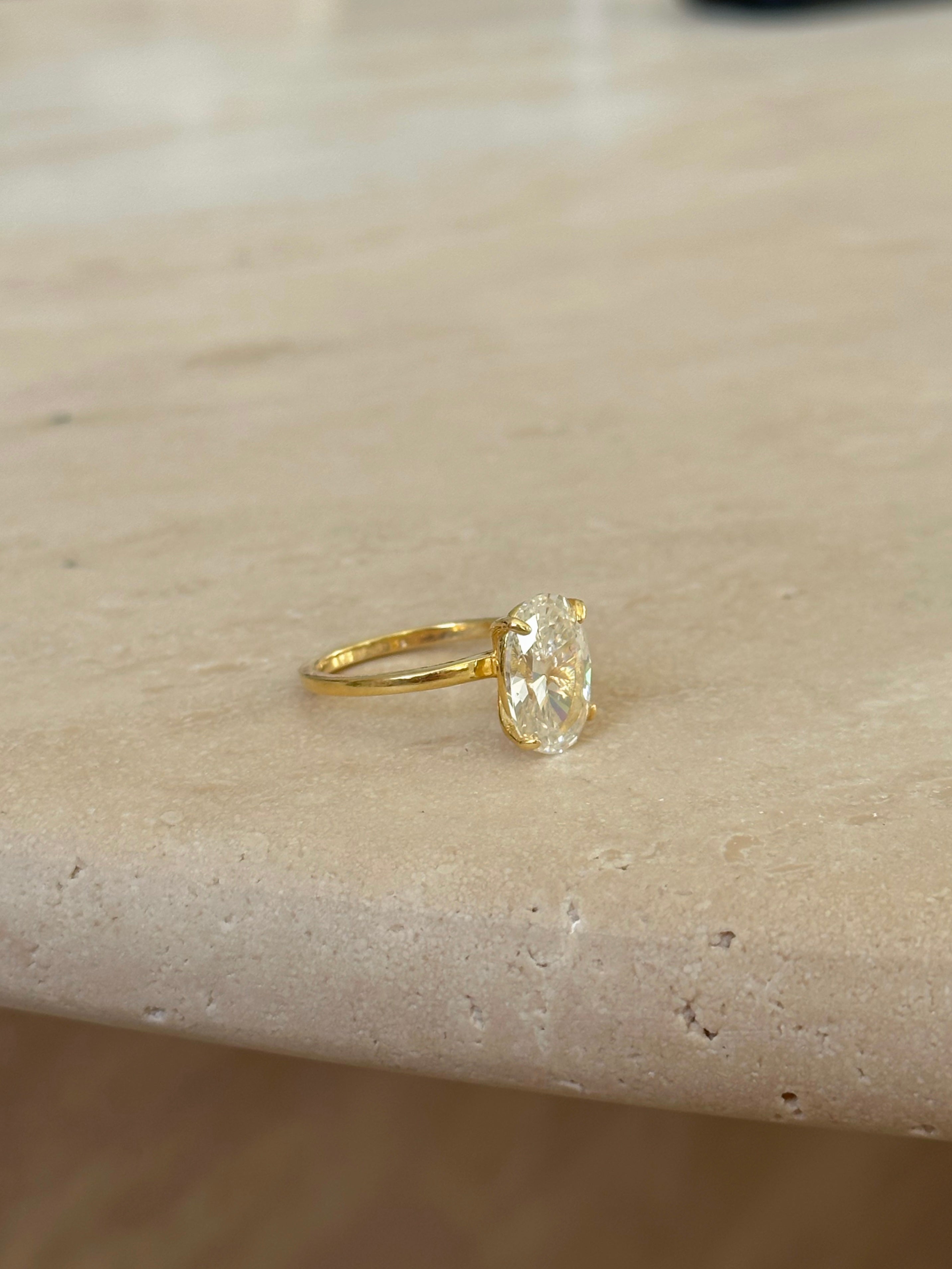 925 Gümüş | 3ct. Oval Tektaş Yüzük