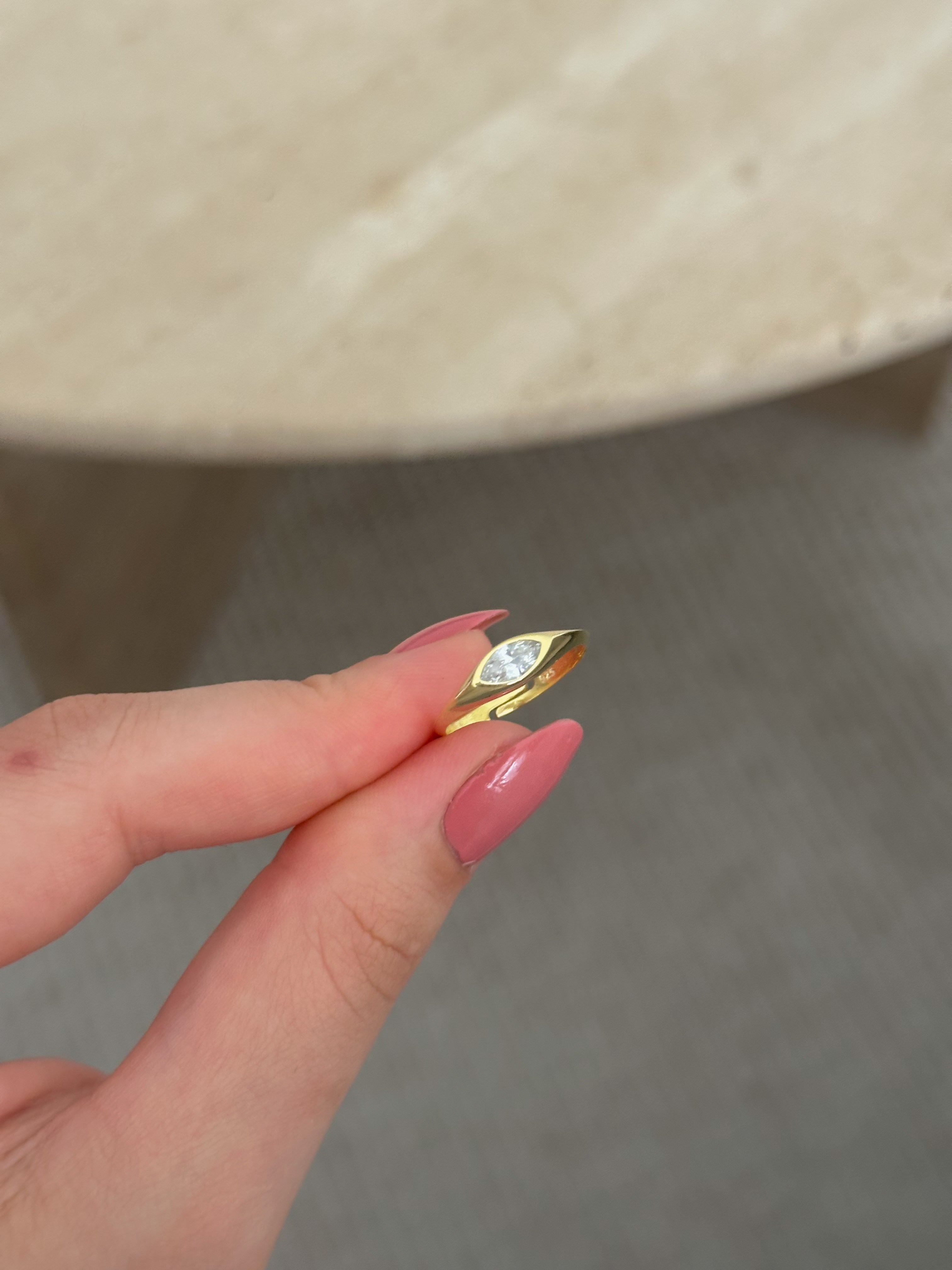 925 | Badem Taşlı Yüzük