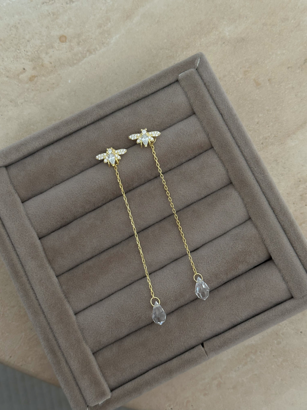 925 | Arılı Taş Sarkıt Küpe