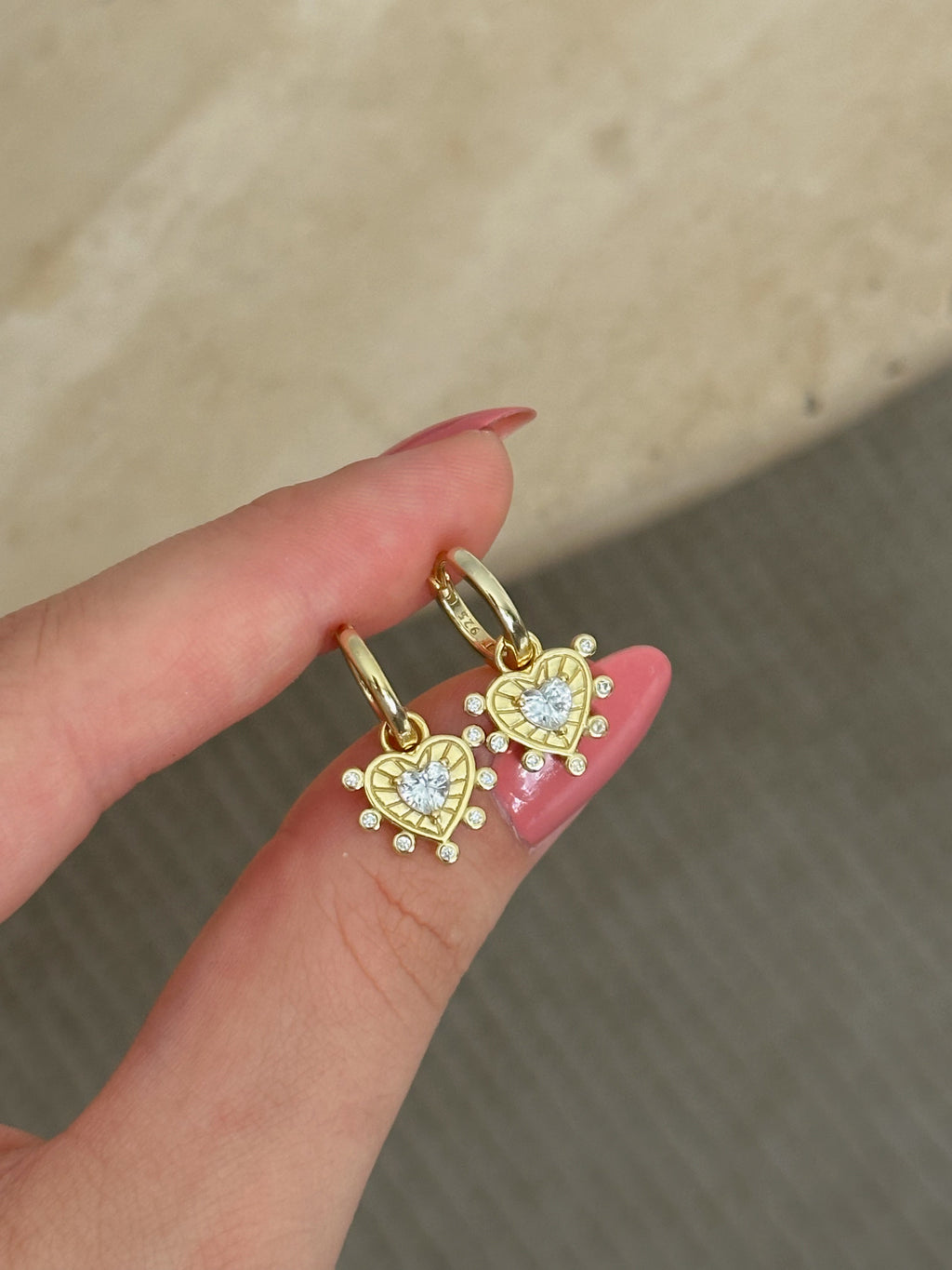 925 | Taşlı Kalp Küpe