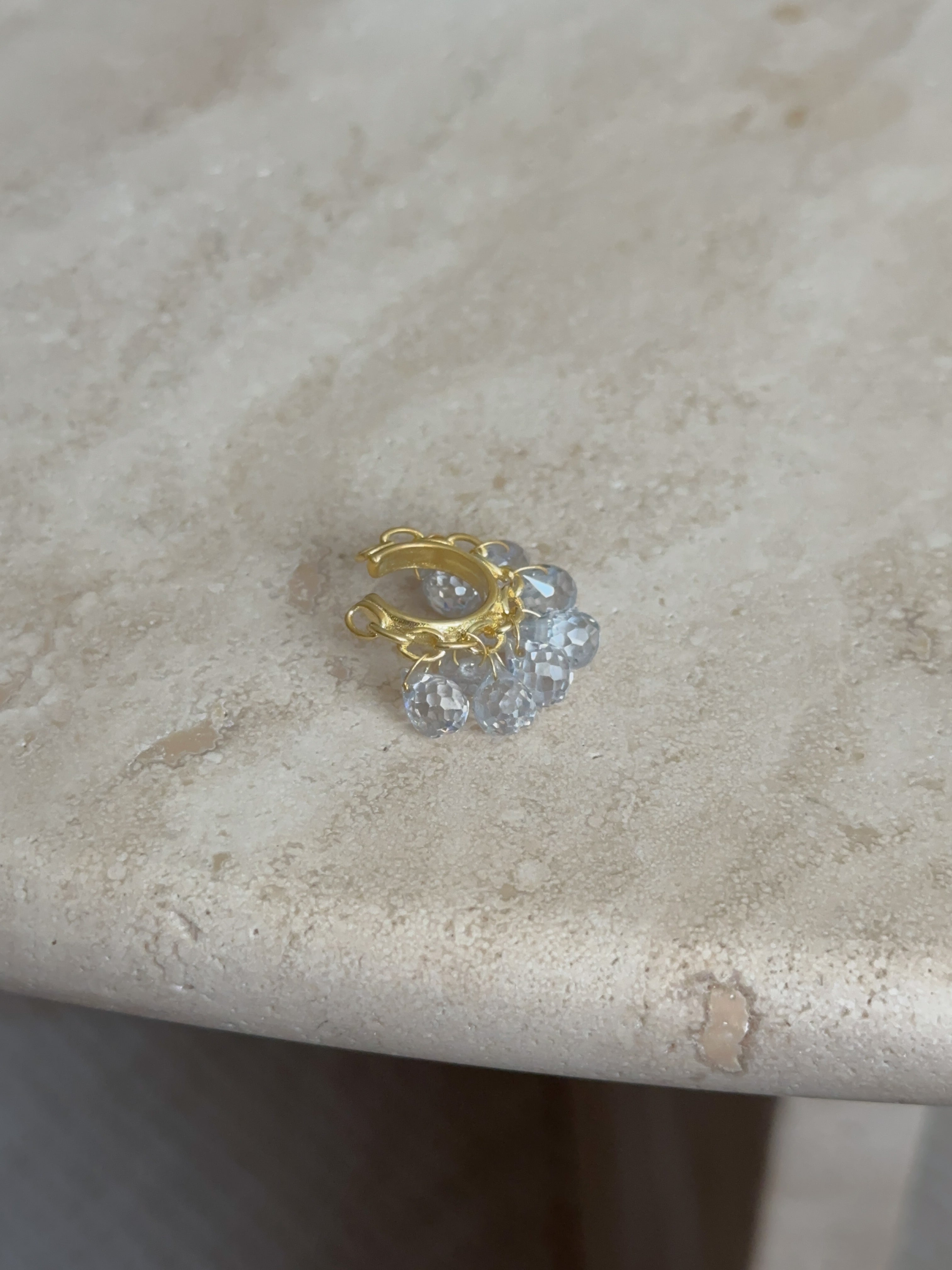 925 | Taş Sallantılı Earcuff